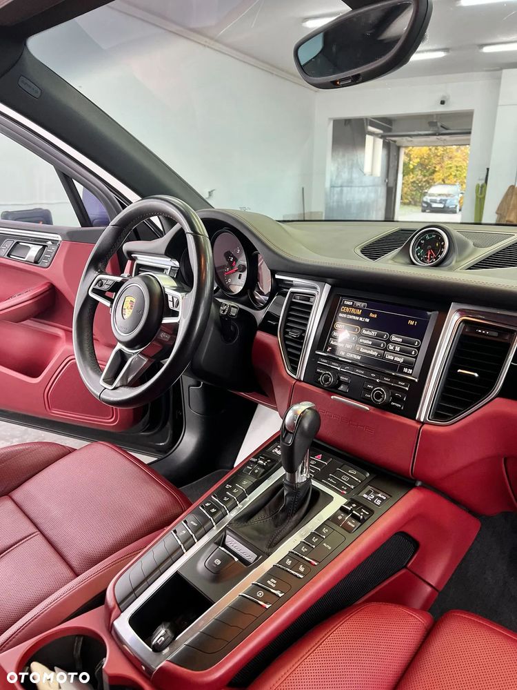 Porsche Macan S - 10