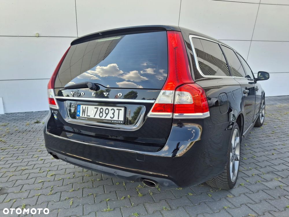 Volvo V70 T5 Powershift Summum - 13