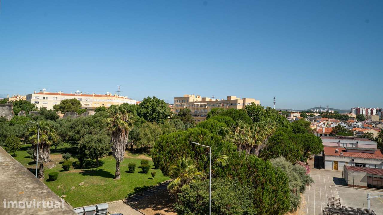 Apartamento mobilado de 3 assoalhadas na Quinta do Castelo – Santa Iri - Grande imagem: 3/21