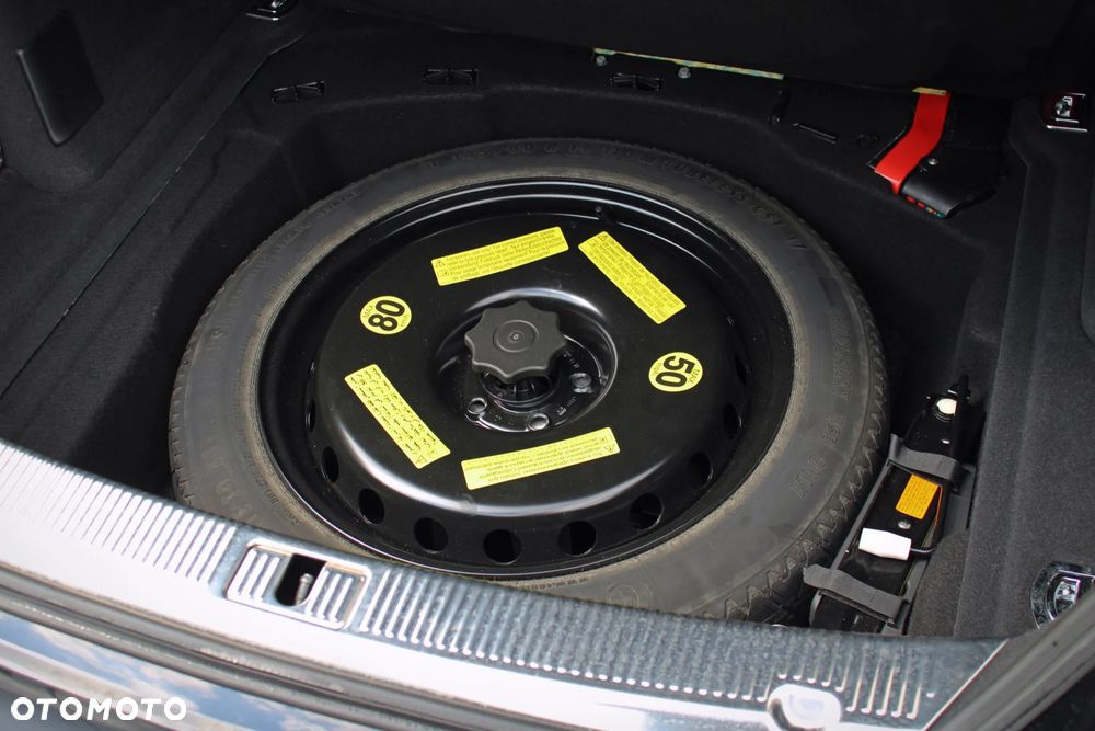 Audi A8 4.0 TFSI cylinder on demand quattro tiptronic - 21