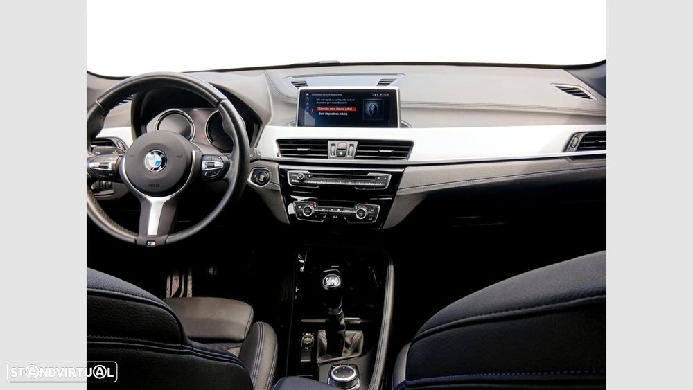 BMW X1 sDrive18d — fotografia 18