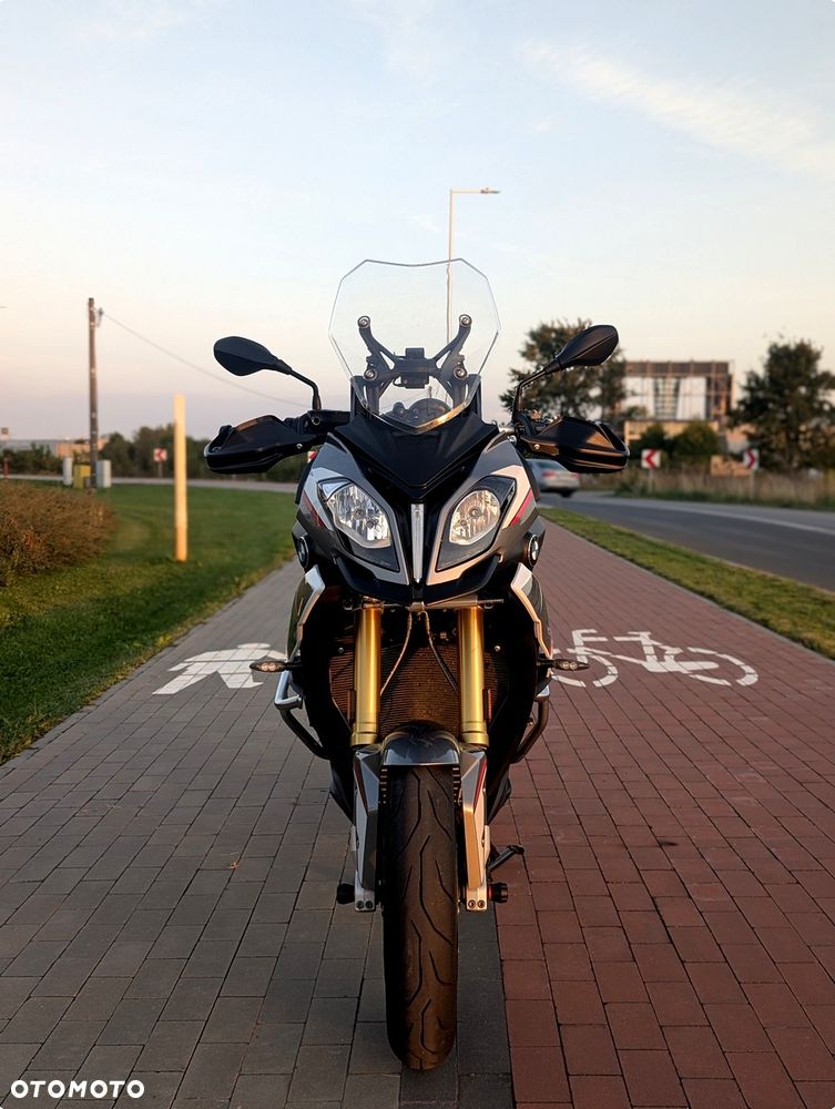 BMW XR - 16