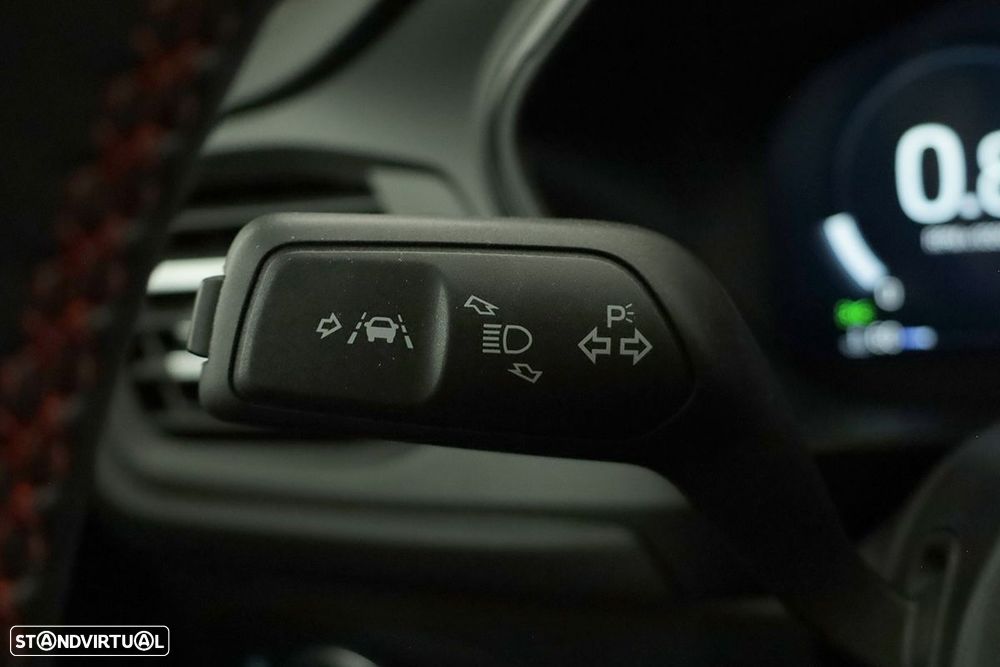 Ford Focus 1.0 EcoBoost MHEV ST-Line X - 15