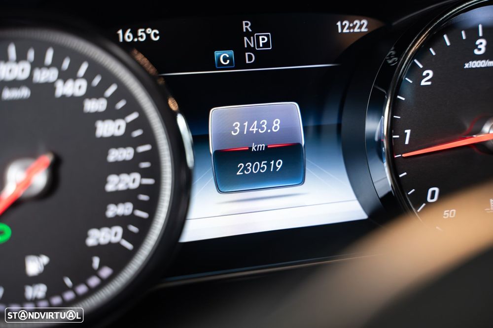 Mercedes-Benz E 220 d 9G-TRONIC Avantgarde - 27