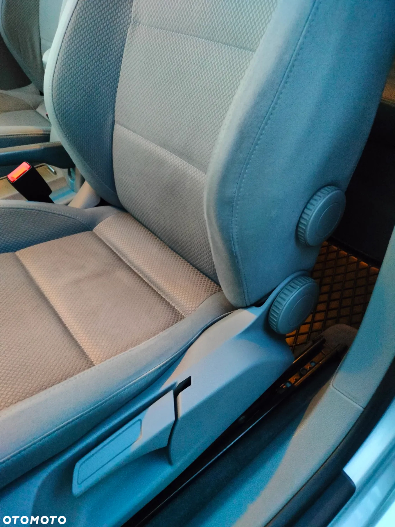 Volkswagen Golf V 1.6 Sportline - 37
