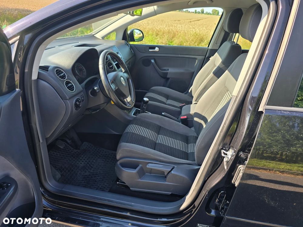 Volkswagen Golf Plus - 10