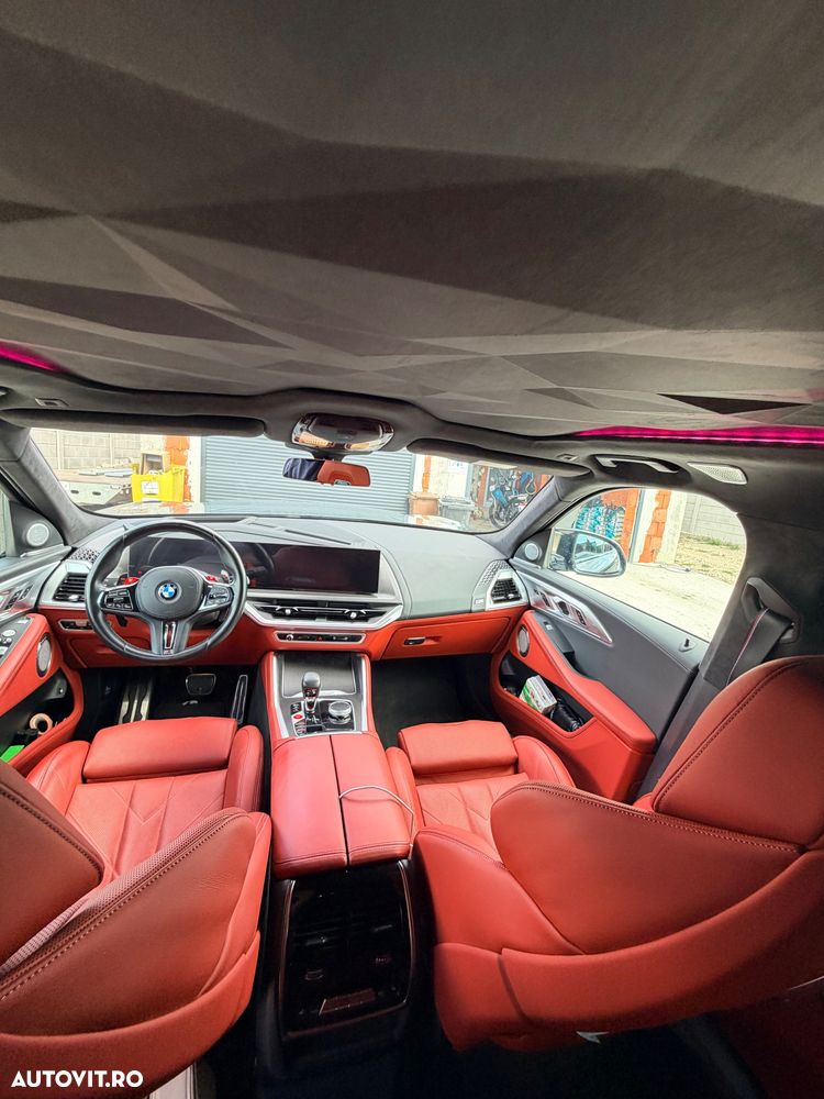 BMW XM - 7