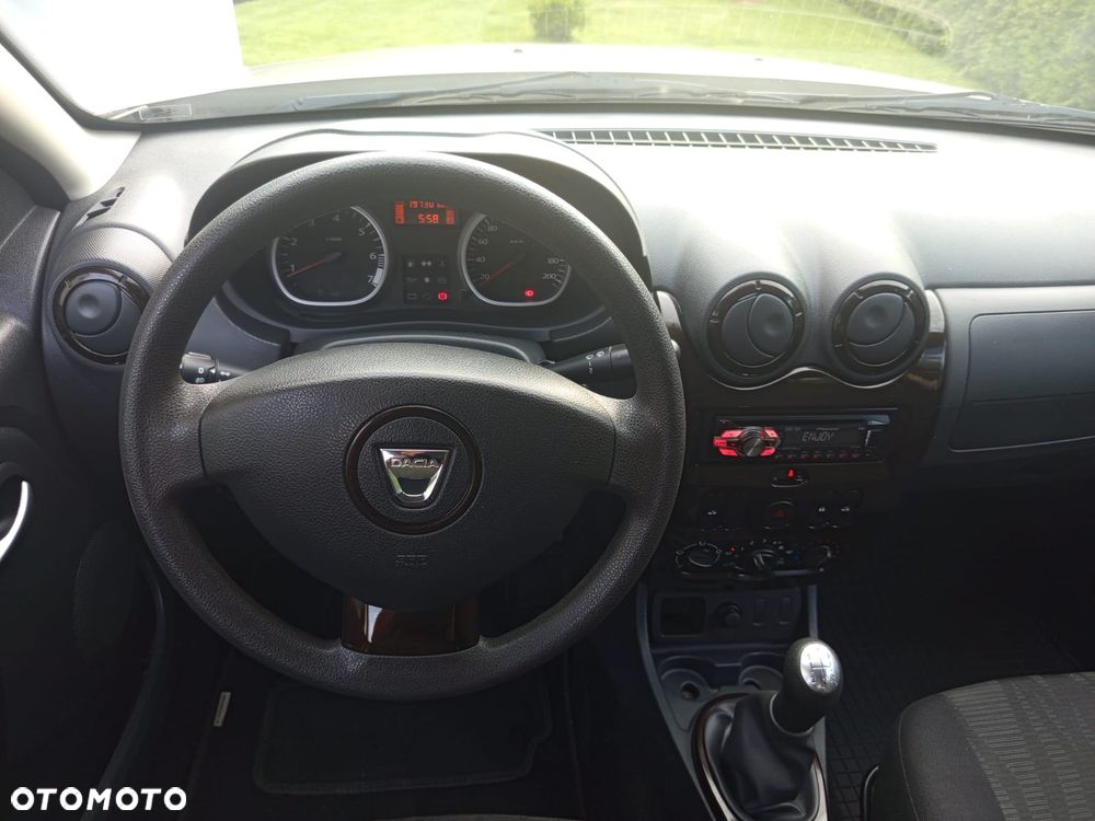 Dacia Duster 1.6 16V 4x2 Laureate - 21