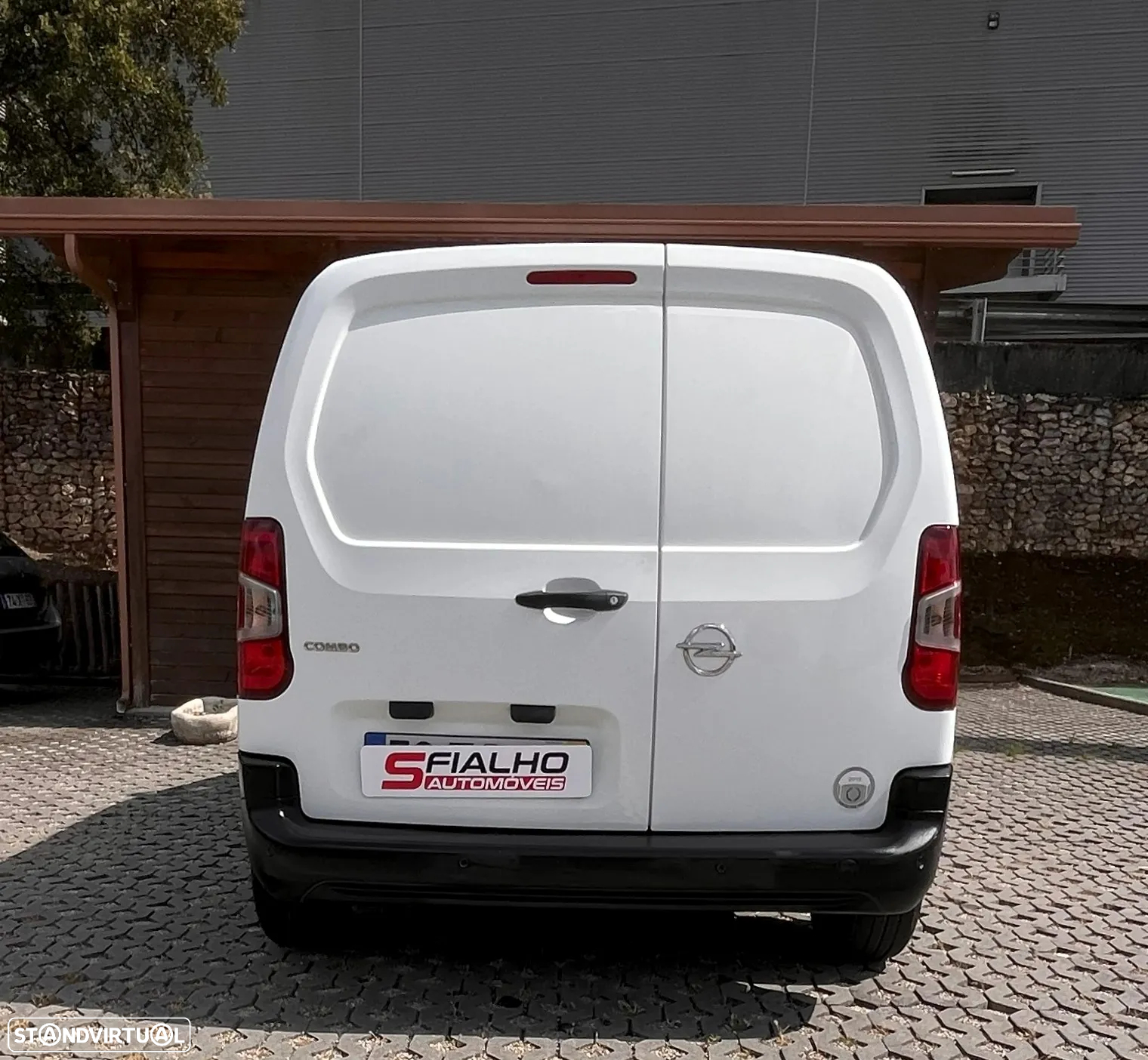 Opel Combo 1.5 CDTI Enjoy 3 lug. Ecrã táctil - 13