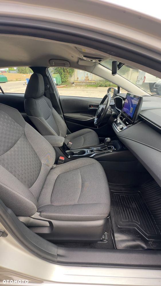 Toyota Corolla 1.8 Hybrid Comfort - 10