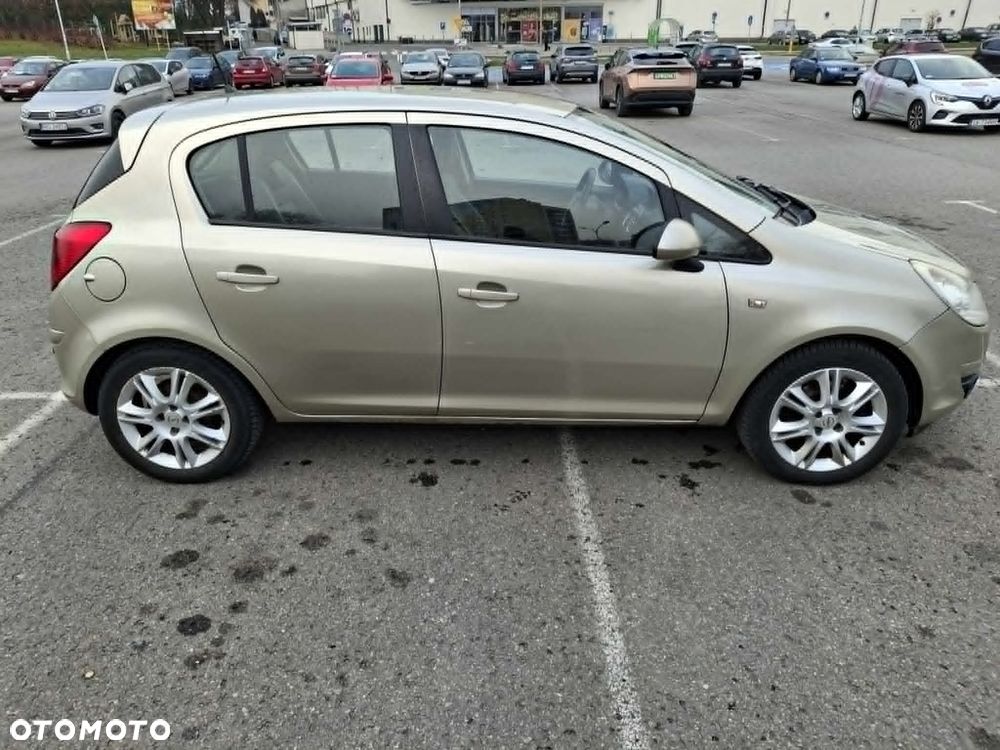 Opel Corsa 1.3 CDTI DPF Cosmo - 4