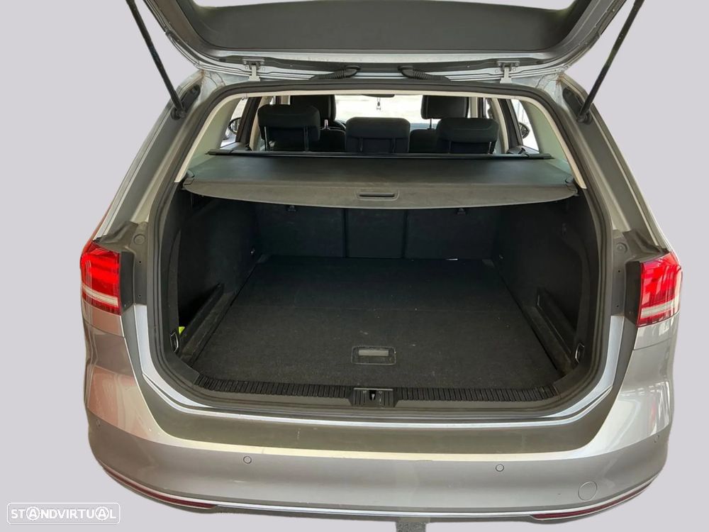 VW Passat - 13