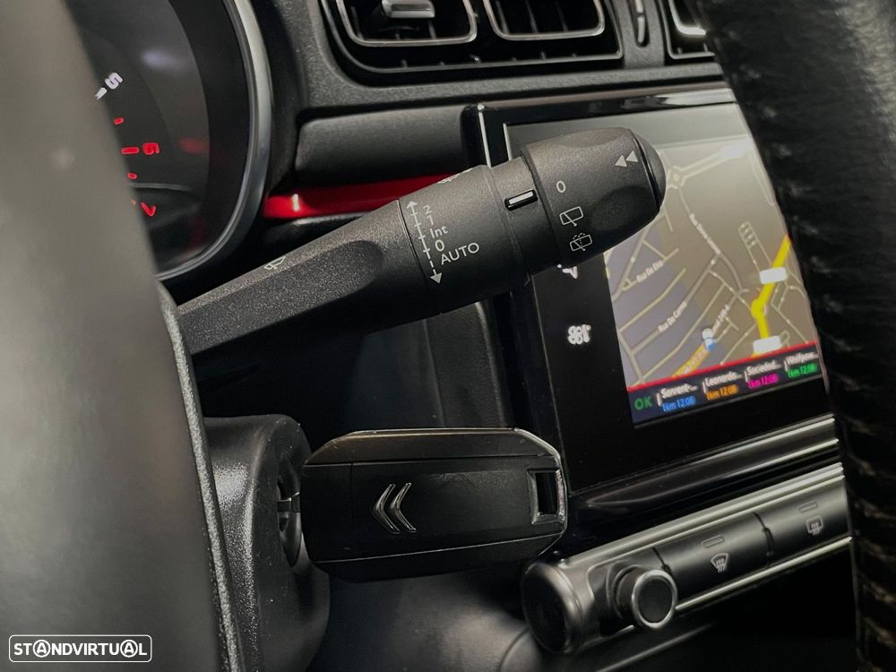 Citroën C3 1.2 PureTech Shine - 15