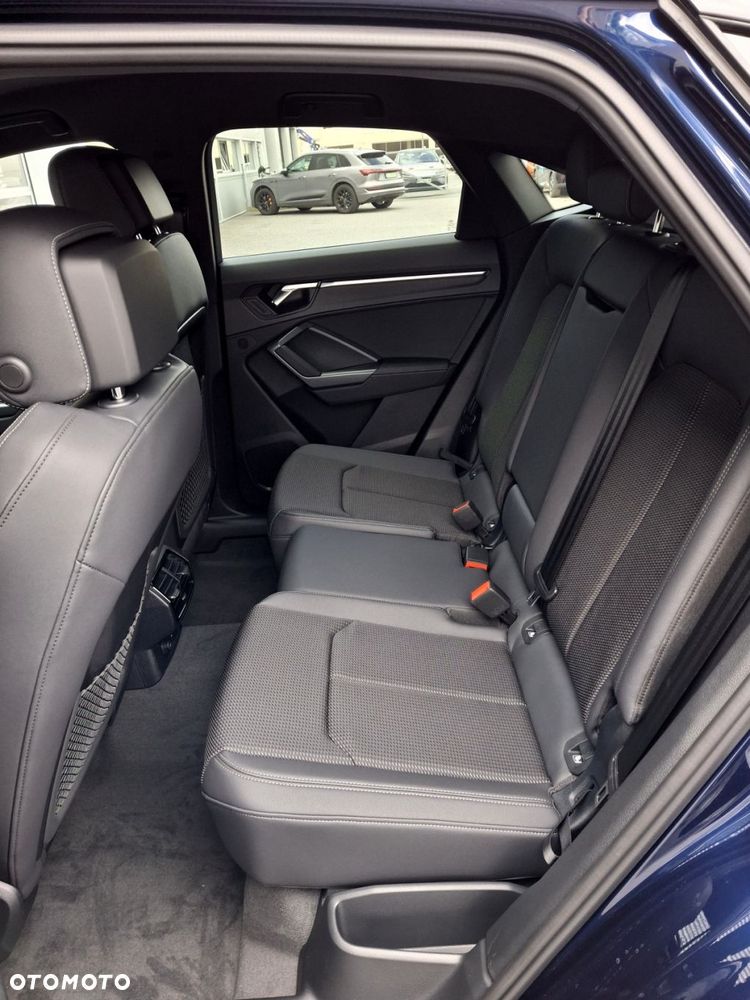 Audi Q3 Sportback - 13