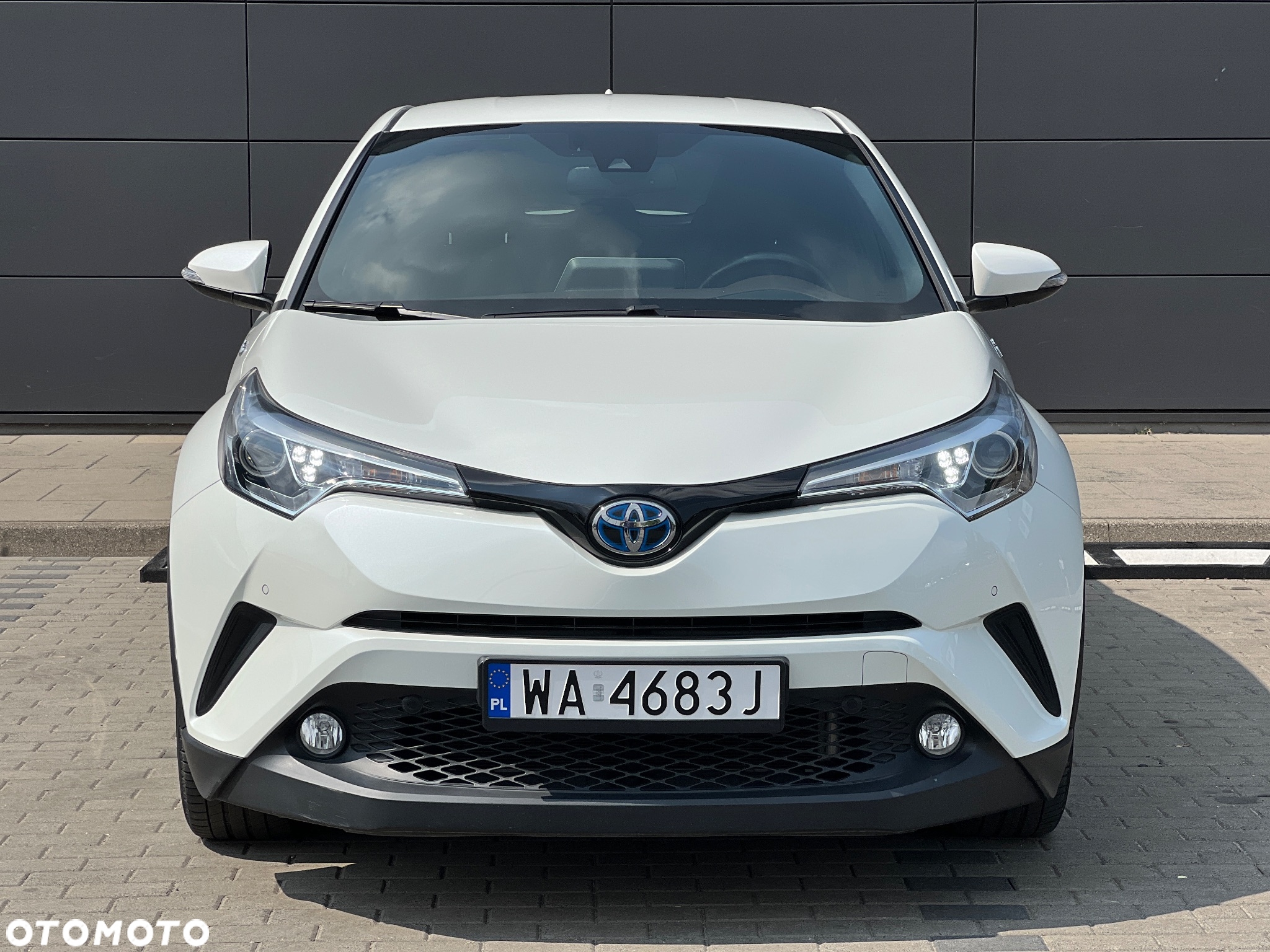 Toyota C-HR 1.8 Hybrid Prestige - 2