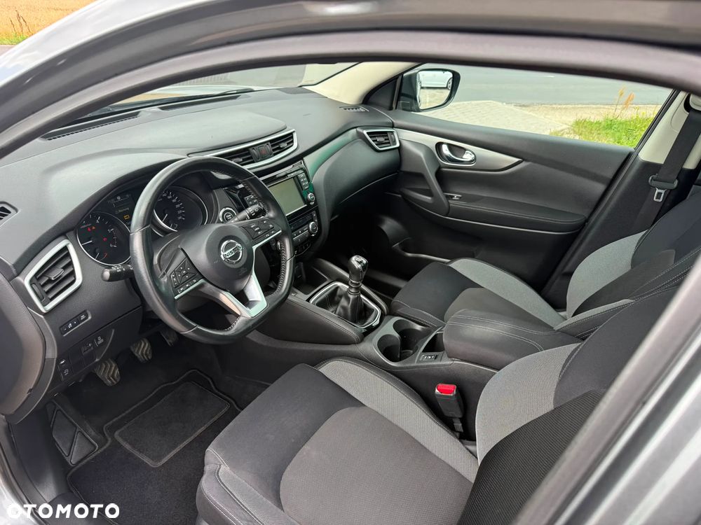 Nissan Qashqai 1.6 DCi ALL-MODE 4x4i ACENTA - 10