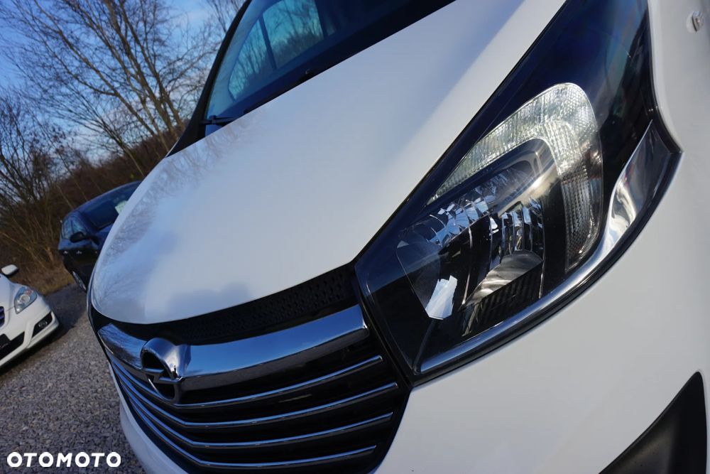 Opel Vivaro - 16