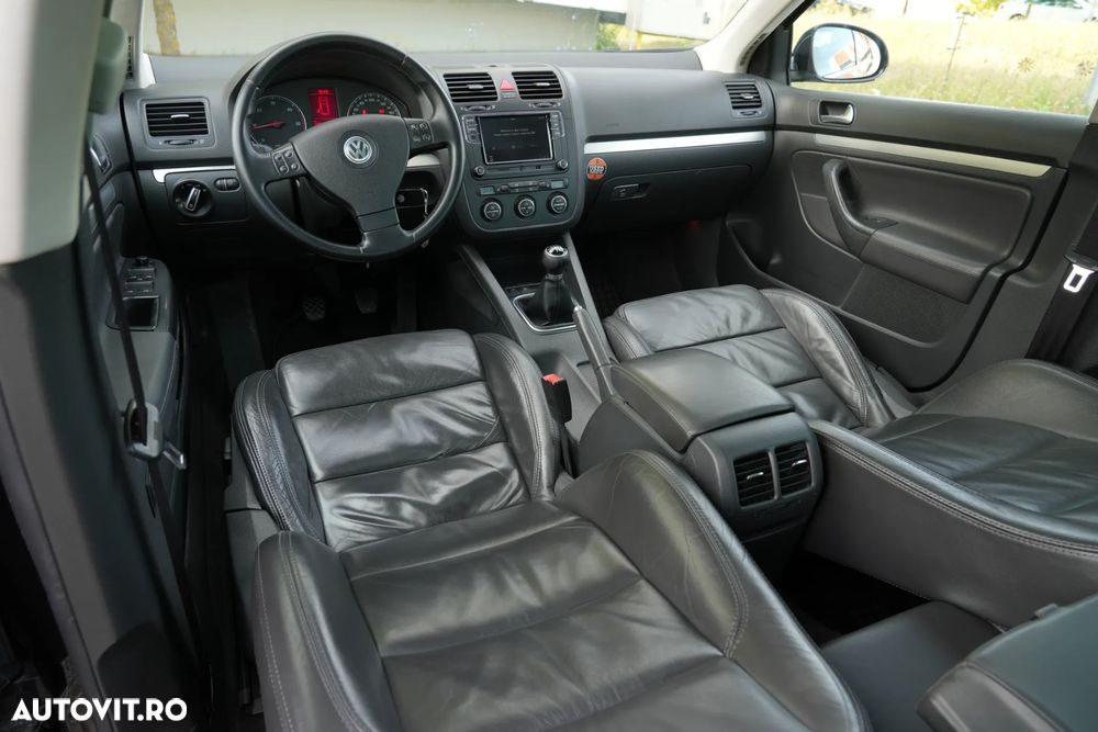 Volkswagen Jetta 2.0 TDI DPF Highline - 10