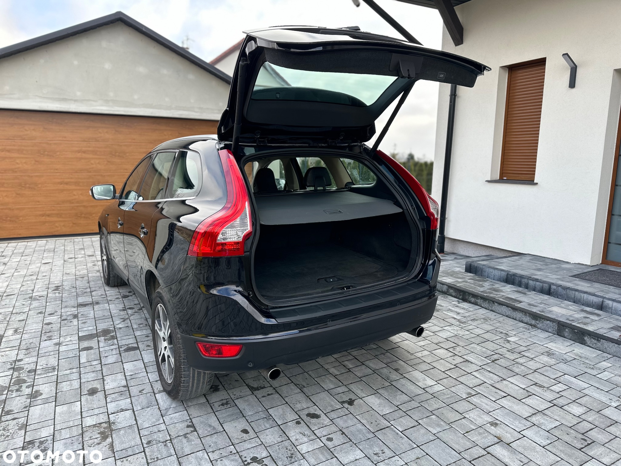 Volvo XC 60 2.4D AWD - 12