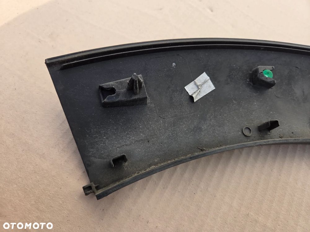 Listwa nakładka na błotnik lewy tylny Citroen C3 III  9812088880 - 10