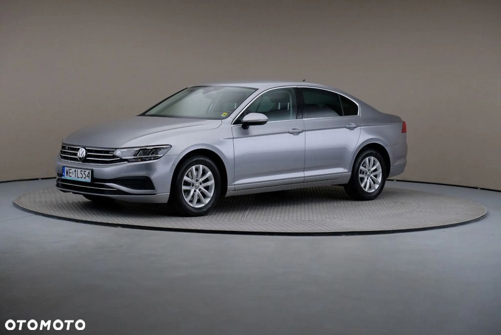 Volkswagen Passat 1.5 TSI EVO Business DSG - 1