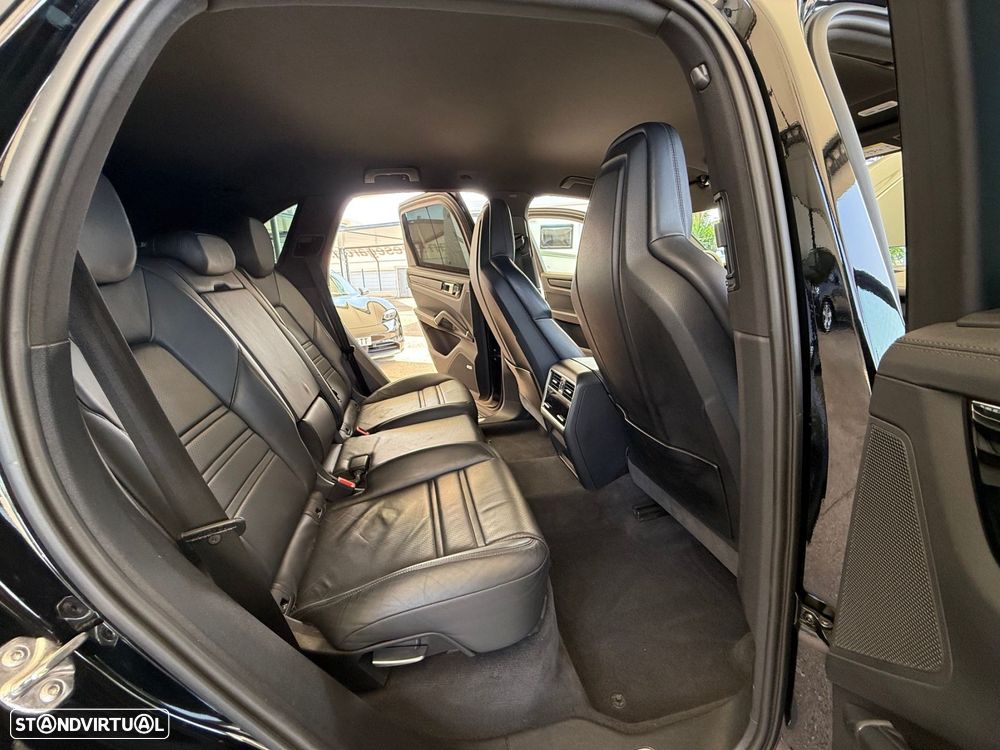 Porsche Cayenne E-Hybrid Tiptronic S Platinum Edition - 20