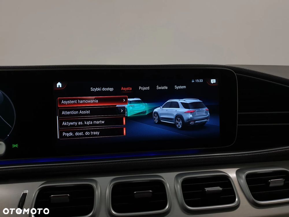 Mercedes-Benz GLE - 28