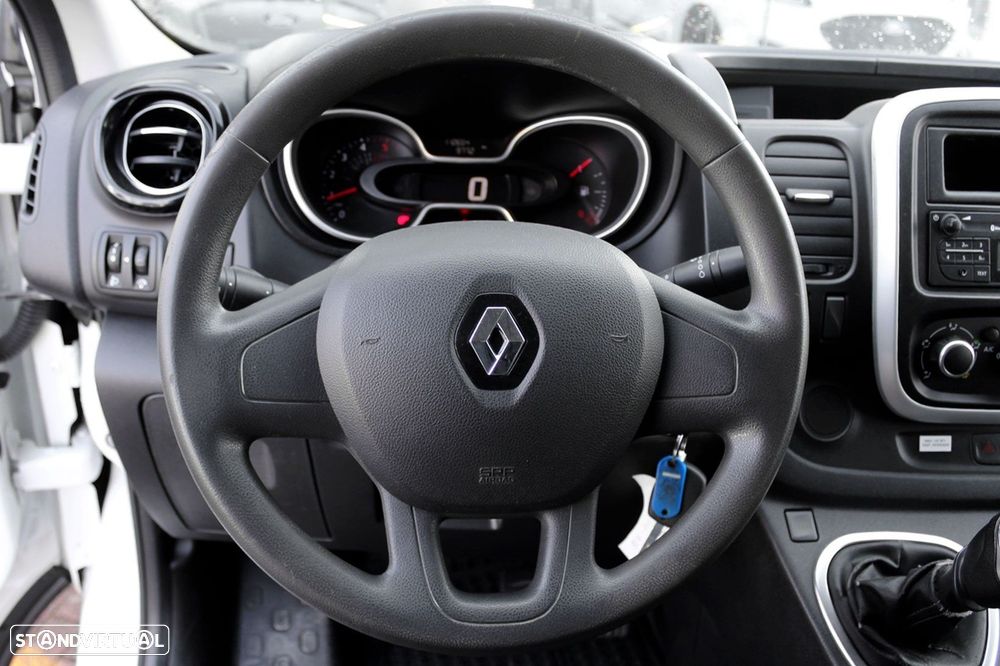 Renault Trafic 2.0 dCi L2H1 1.2T - 23