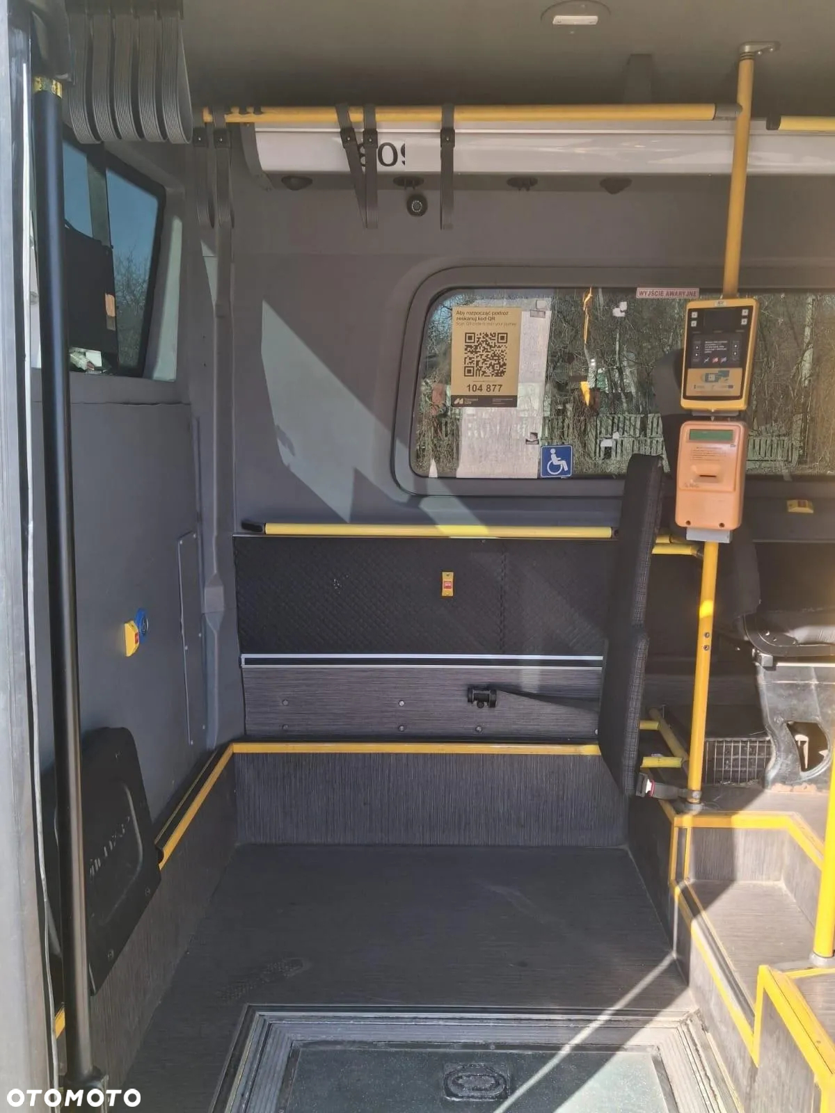 Mercedes-Benz Sprinter - 11
