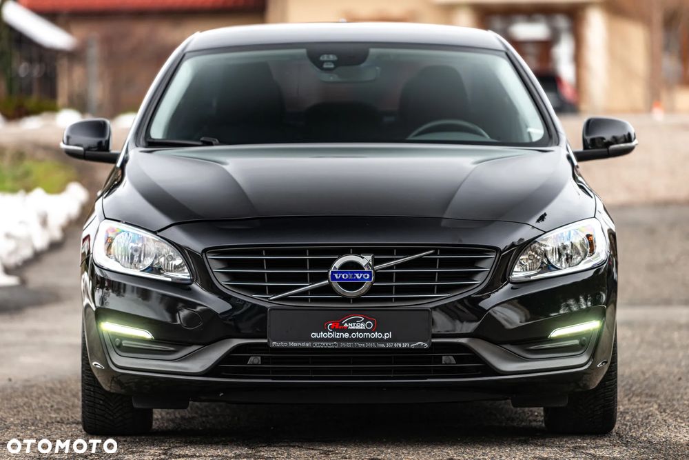 Volvo S60 D2 Momentum - 14