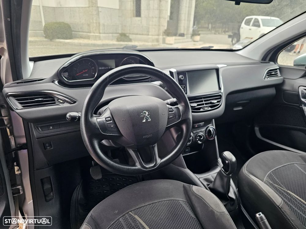 Peugeot 208 1.4 HDi Active - 16