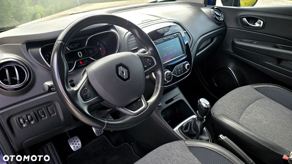 Renault Captur - 24