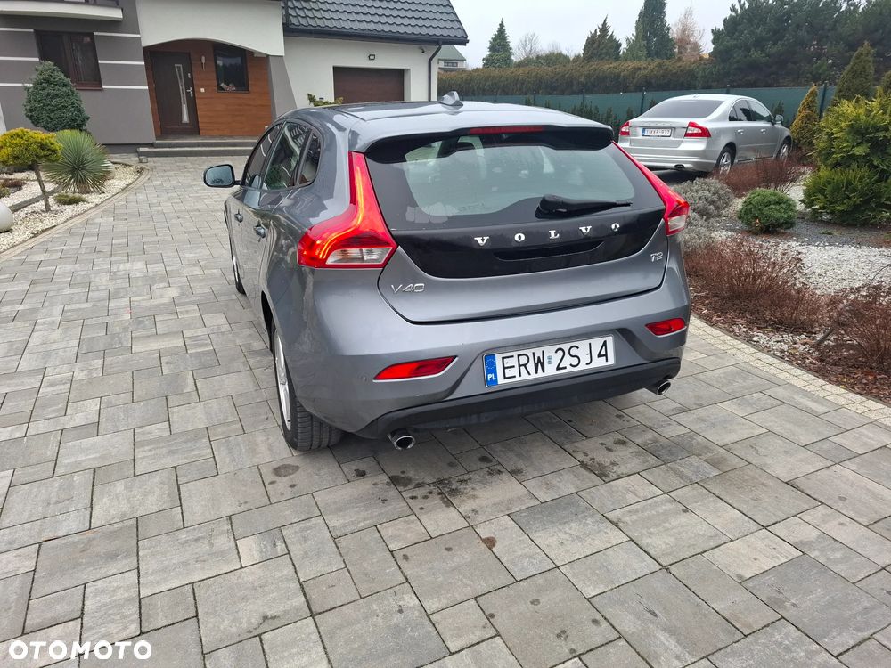 Volvo V40 T2 You - 12