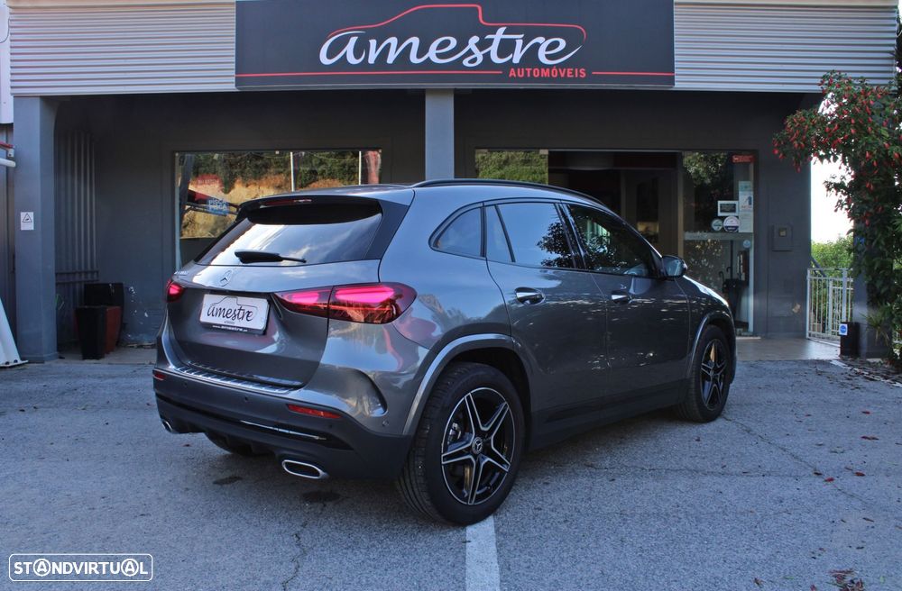 Mercedes-Benz GLA 180 d AMG Line - 3