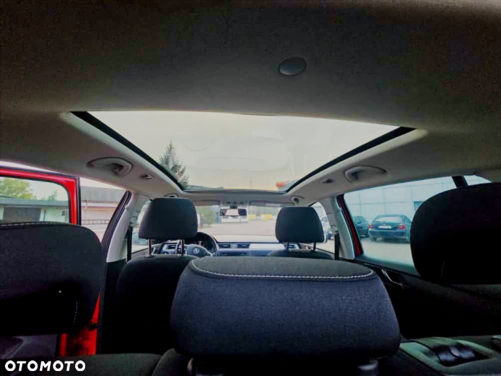 Skoda RAPID 1.2 TSI Elegance Green tec - 13