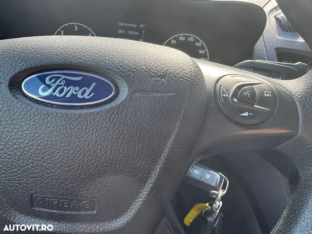 Ford TRANSIT CONNECT - 21