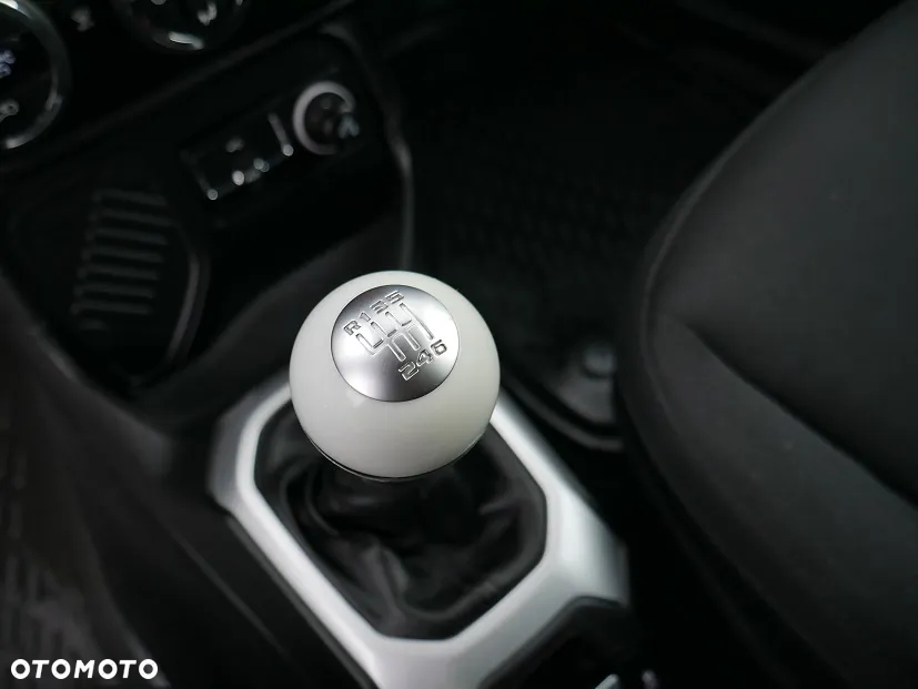 Jeep Renegade 1.4 MultiAir Limited FWD S&S - 24