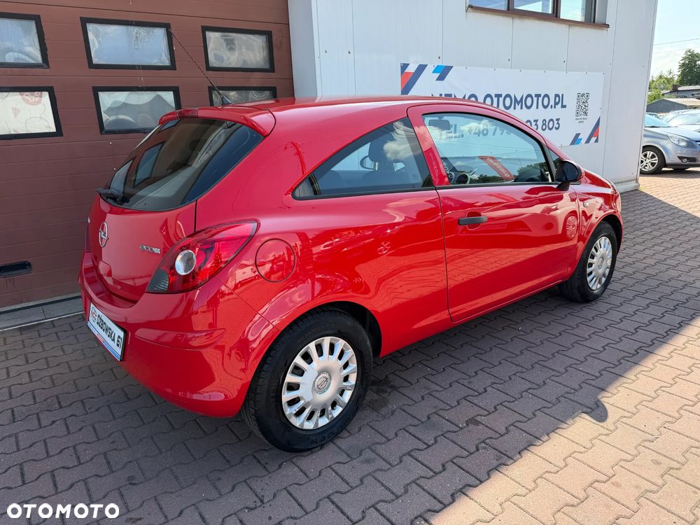 Opel Corsa 1.2 16V Essentia - 11
