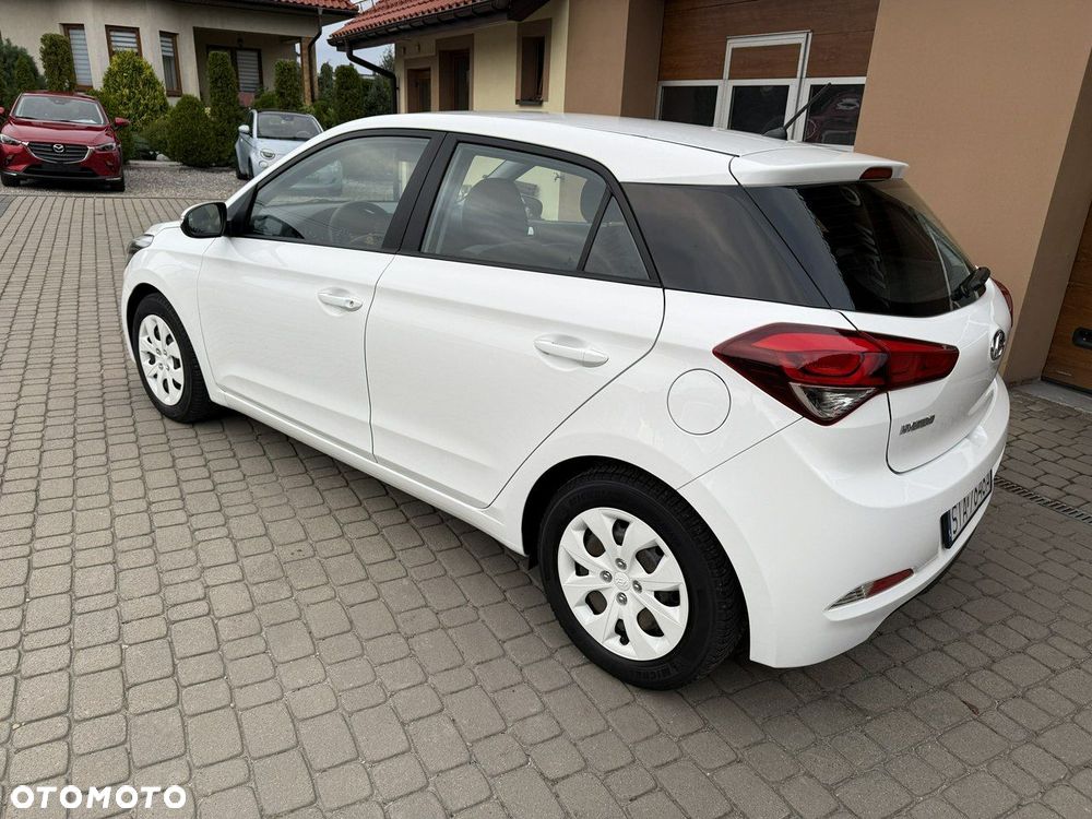 Hyundai i20 1.2 BlueDrive Classic + - 10