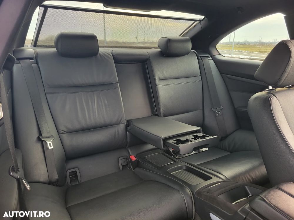 BMW Seria 3 325d - 8