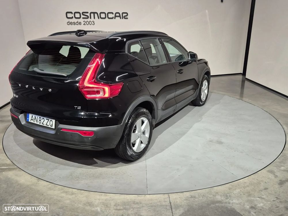 Volvo XC 40 1.5 T2 Momentum Core - 6