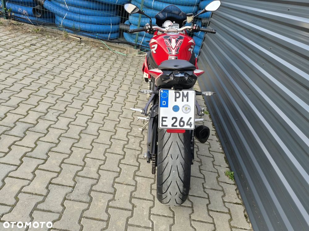BMW S - 26