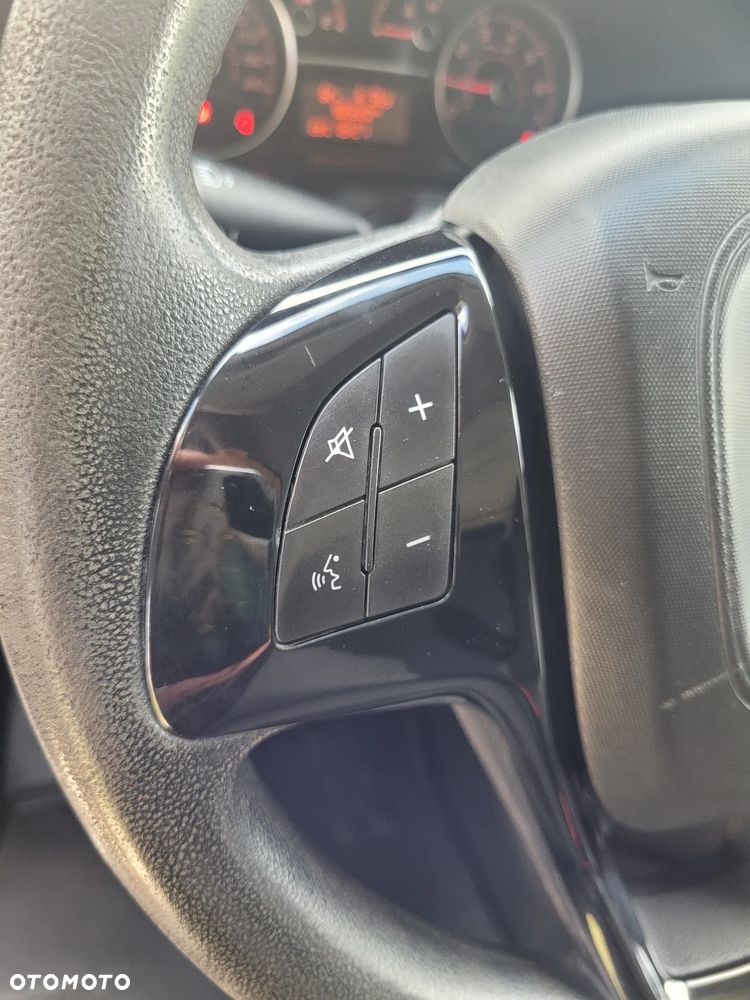Fiat Doblo - 17