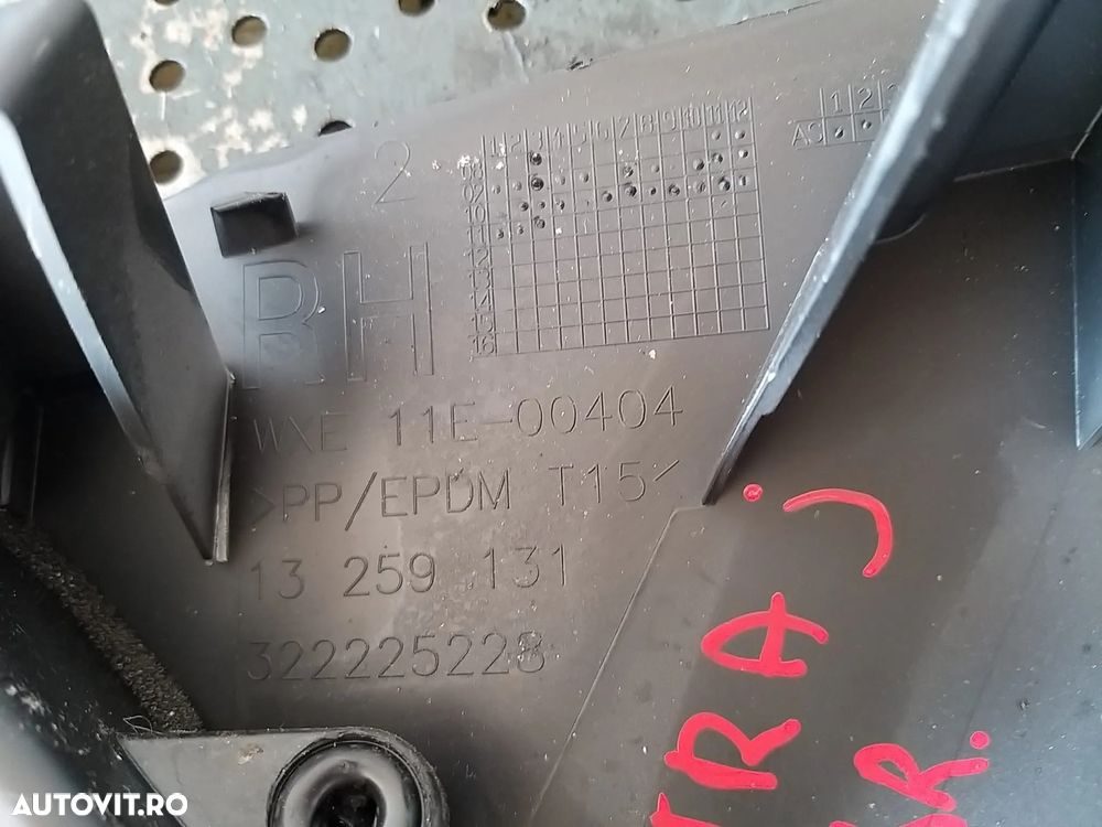 Ornament scaun dreapta opel astra j 13259131 322225228 - 2