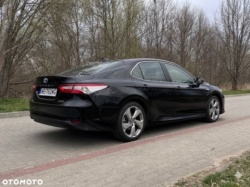 Toyota Camry 2.5 Hybrid Comfort CVT - 3