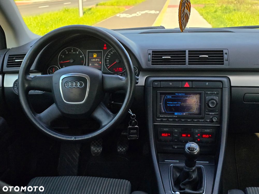 Audi A4 Avant 2.0 T FSI - 27