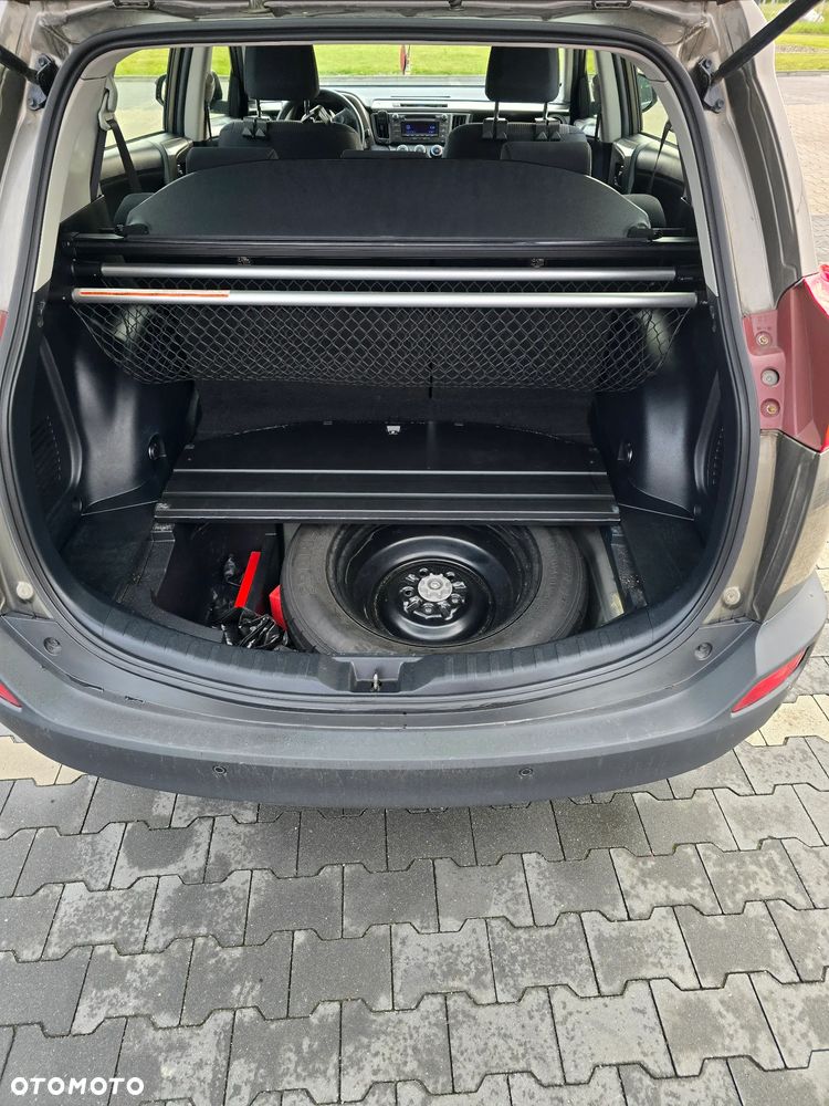 Toyota RAV4 - 7