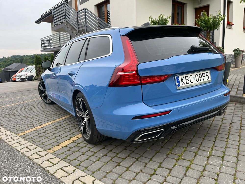 Volvo V60 D4 R-Design - 8