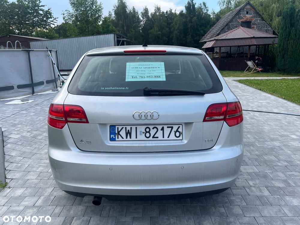 Audi A3 Sportback 1.6 TDI DPF Ambition - 4