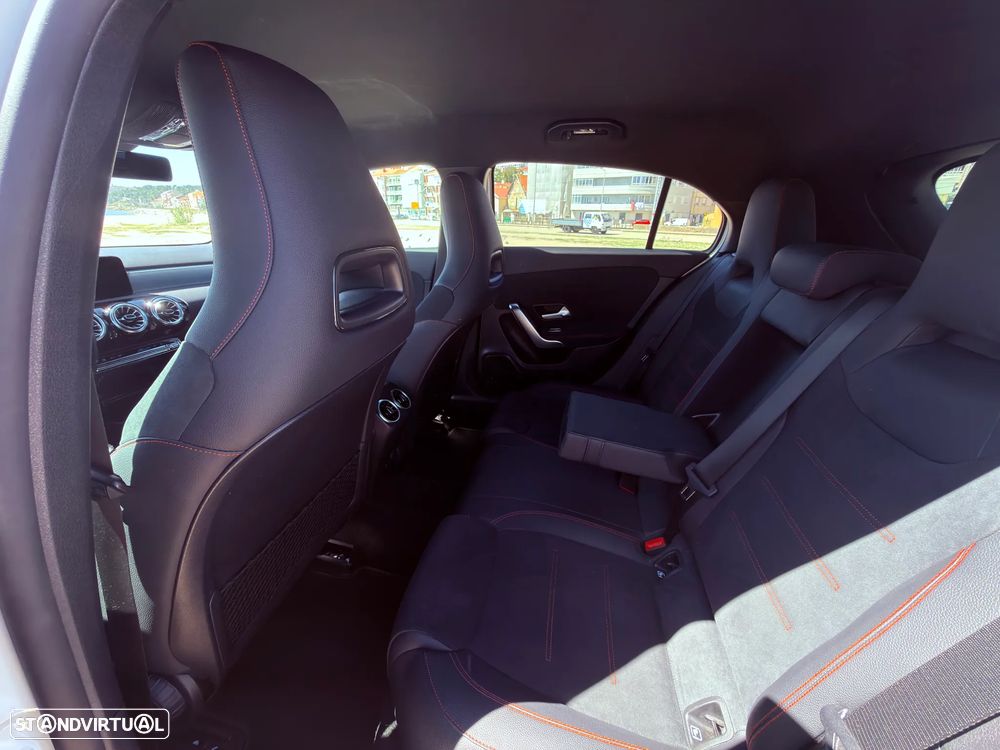Mercedes-Benz A 250 e 8G-DCT AMG Line - 7